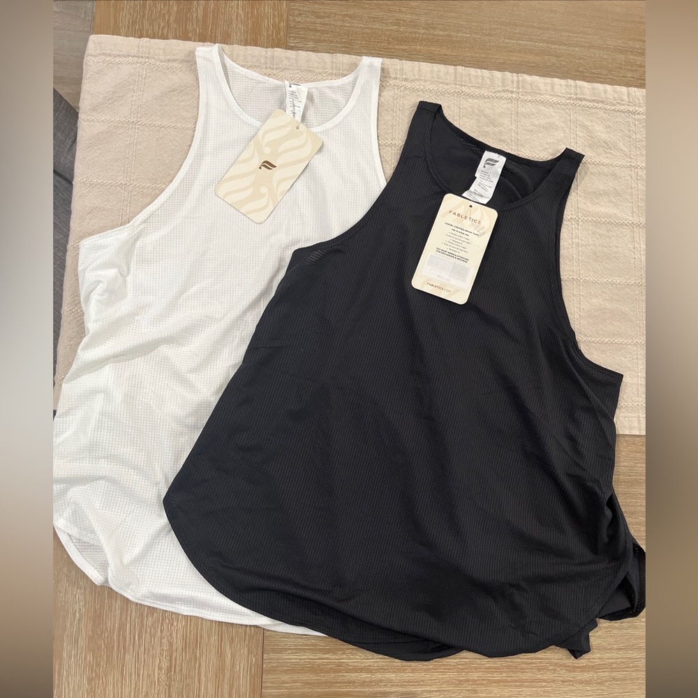 Fabletics Cashel Cropped Swing Tank